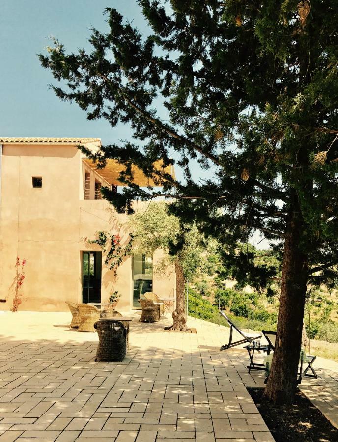 Battimandorlo Hotel Noto Buitenkant foto